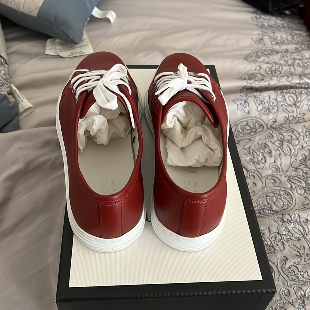 Gucci Shoe - Picture 3 of 3